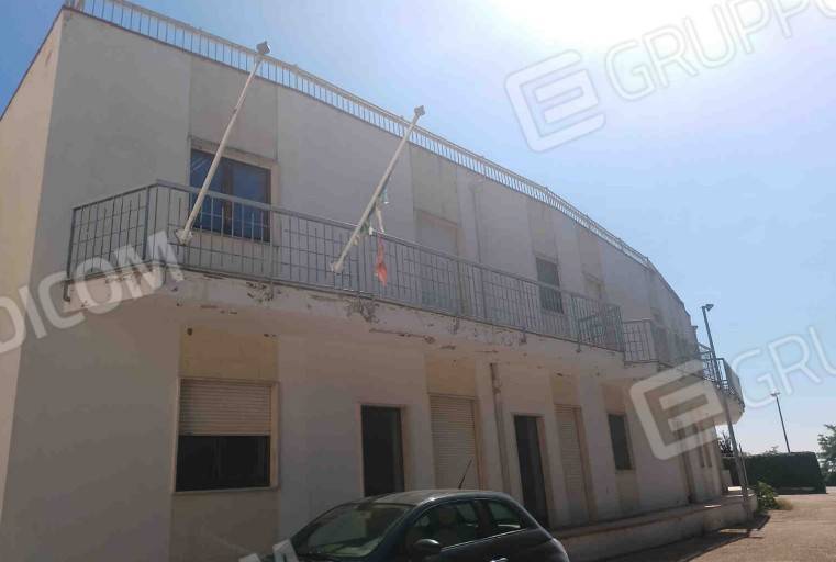 Palazzo / stabile a Matera in Viale Carlo Levi - Foto 3