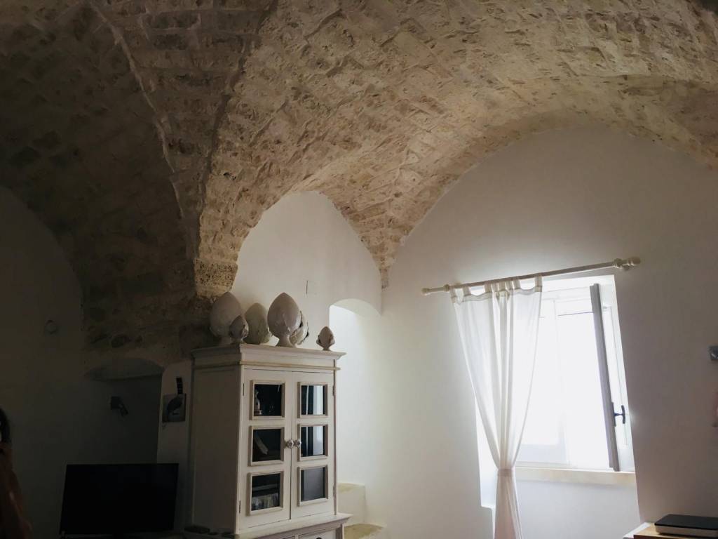Appartamento a Ostuni in Vico Balsamo De Landria, 41 - Foto 3