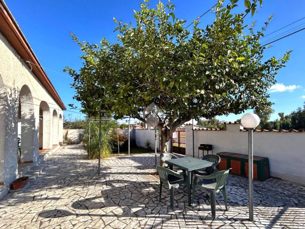 Villa a San felice circeo in Via Regina Elena, 162 - Foto 4