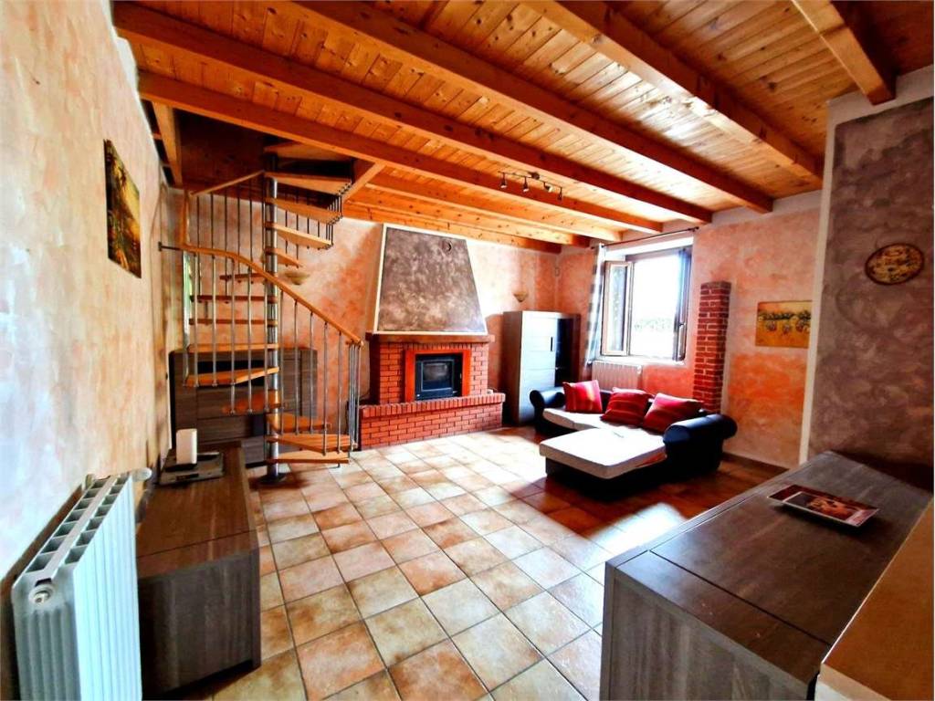 Appartamento a Ispra in Via Cascine, 200 - Foto 2