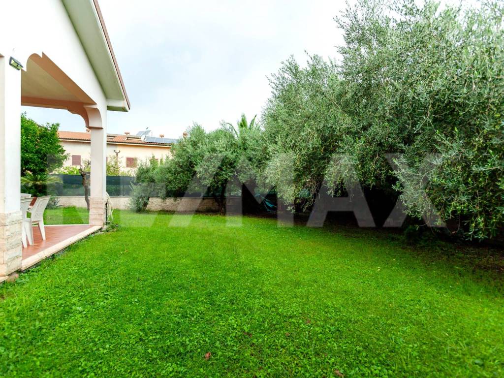 Villa a Ciampino in Via Giuseppe Bentivoglio, 3 - Foto 3