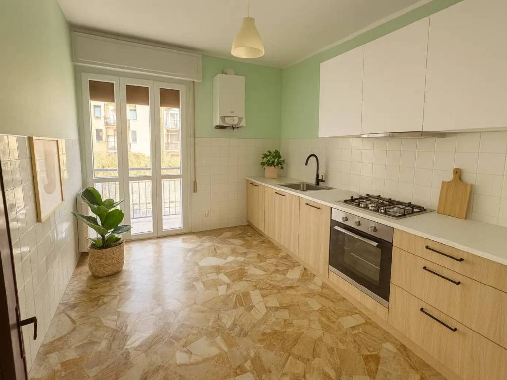 Appartamento a Spotorno in Viale Europa - Foto 4