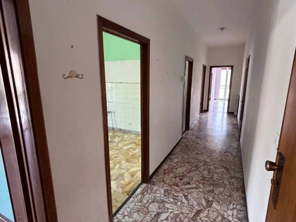 Appartamento a Spotorno in Viale Europa - Foto 5