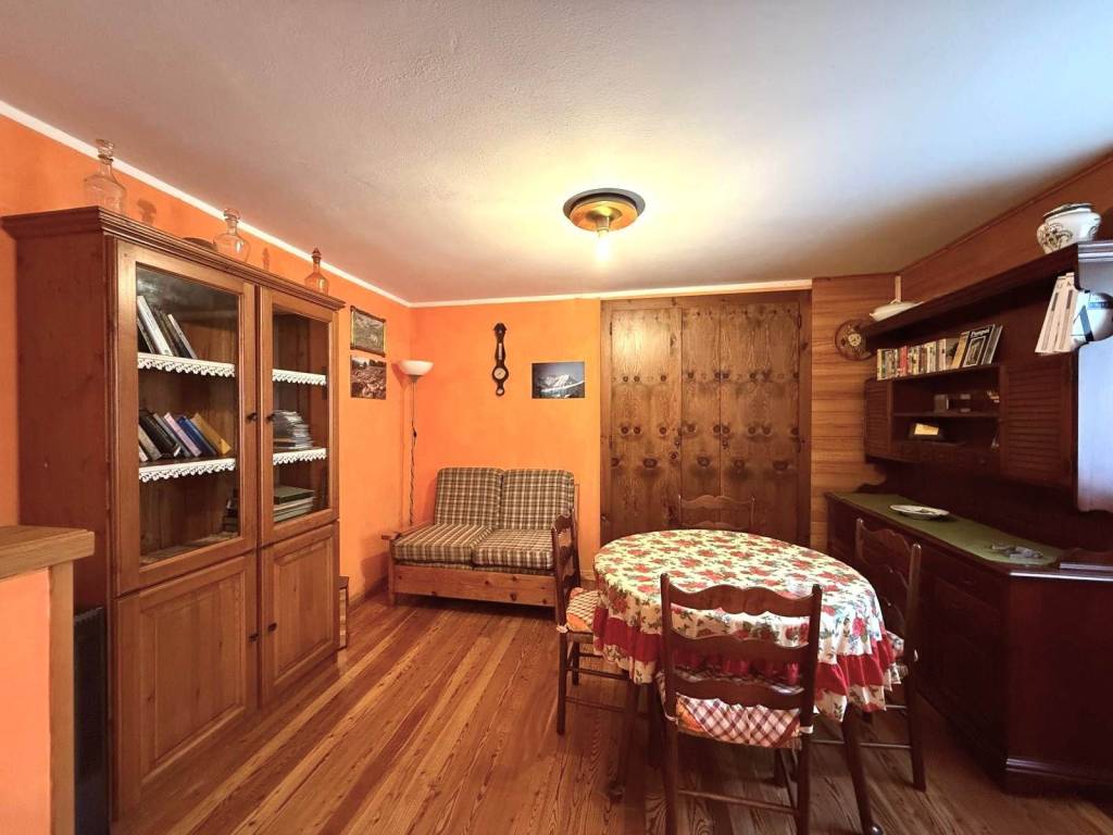 Casa indipendente a Campodolcino in Via Tini , 28 - Foto 3