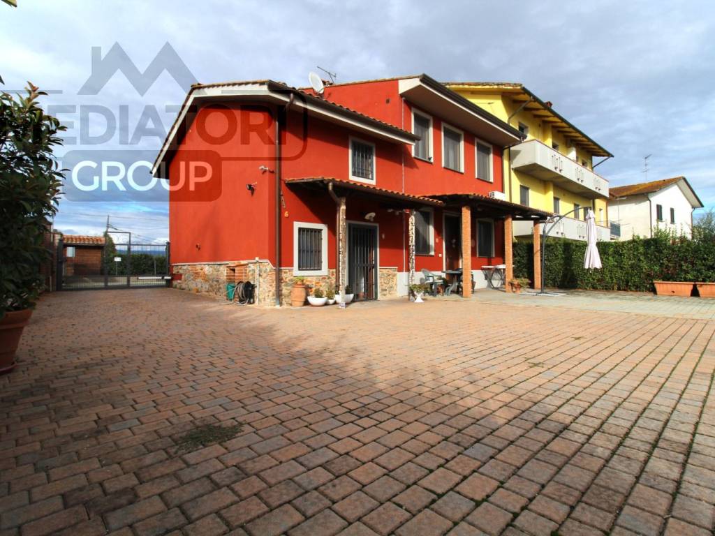 Villa a Altopascio in Via della Galeotta - Foto 2