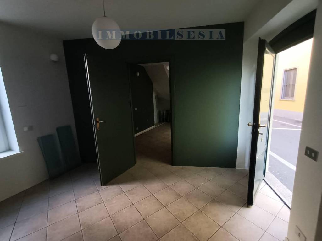 Immobile a Borgosesia in Via prof. calderini, 26 - Foto 4