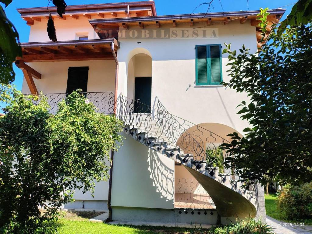 Casa indipendente a Serravalle sesia in Via san giacomo, 29 - Foto 2