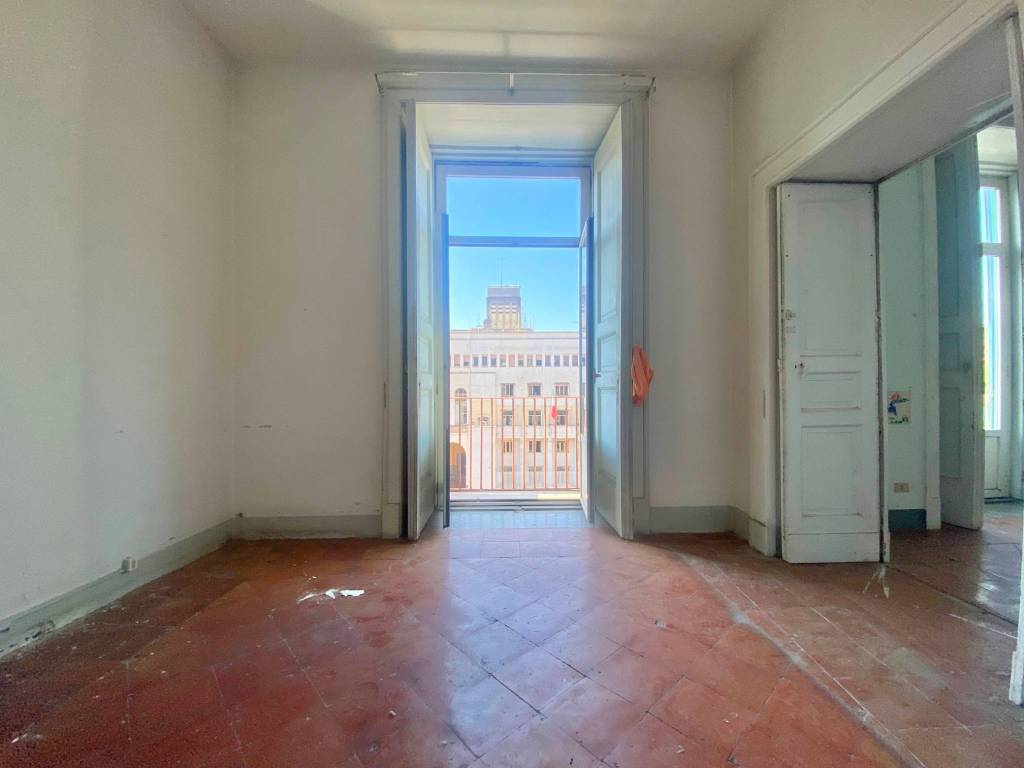 Appartamento a Salerno in Via Portacatena, 49 - Foto 2