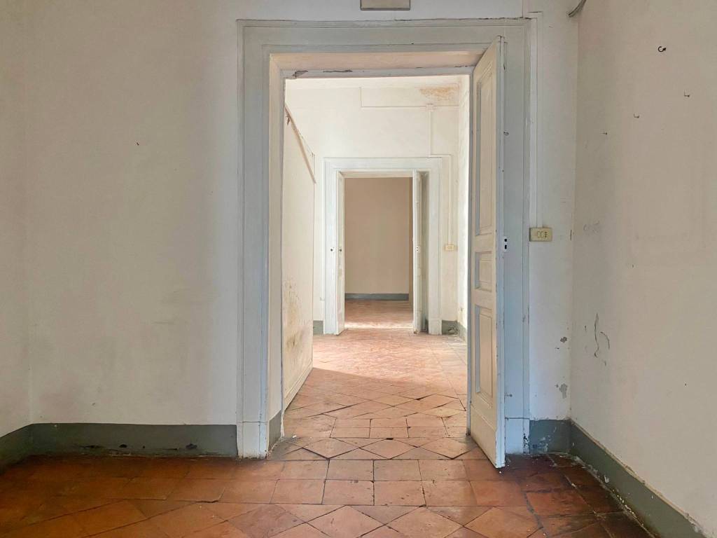 Appartamento a Salerno in Via Portacatena, 49 - Foto 5