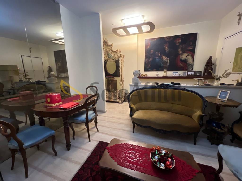 Appartamento a Modena in Via Archirola - Foto 4