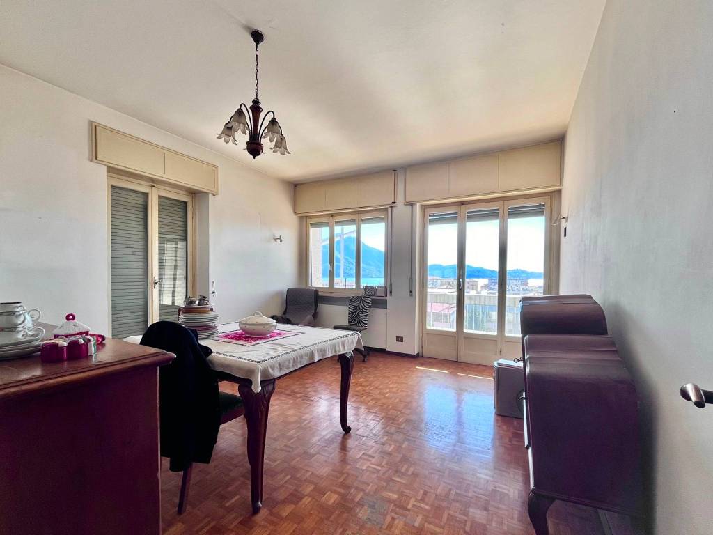 Appartamento a Verbania in Piazza Martiri di Trarego, 5 - Foto 3