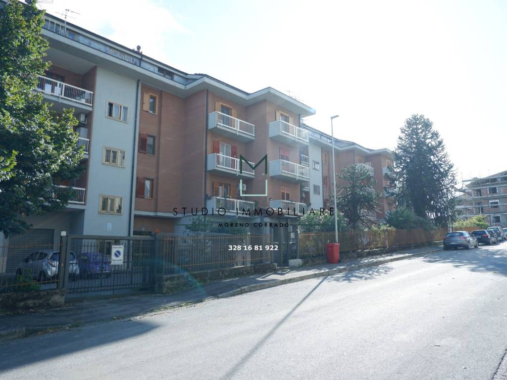 Appartamento a Avellino in Via Aurelio Genovese, 4 - Foto 2