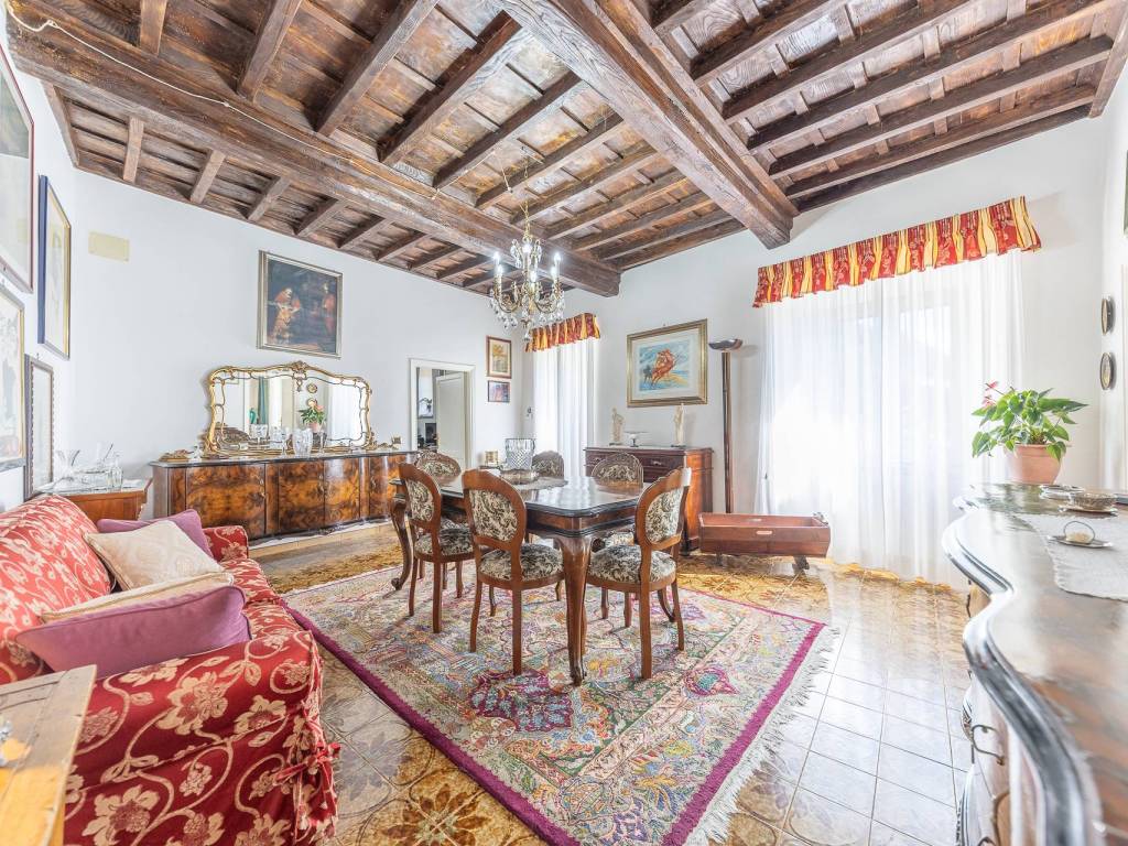 Palazzo / stabile a Serrone - Foto 3