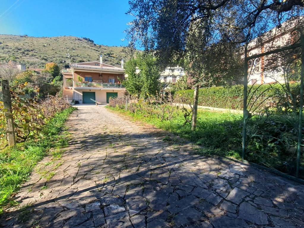 Villa a Tivoli in Strada San Polo, 47 - Foto 2
