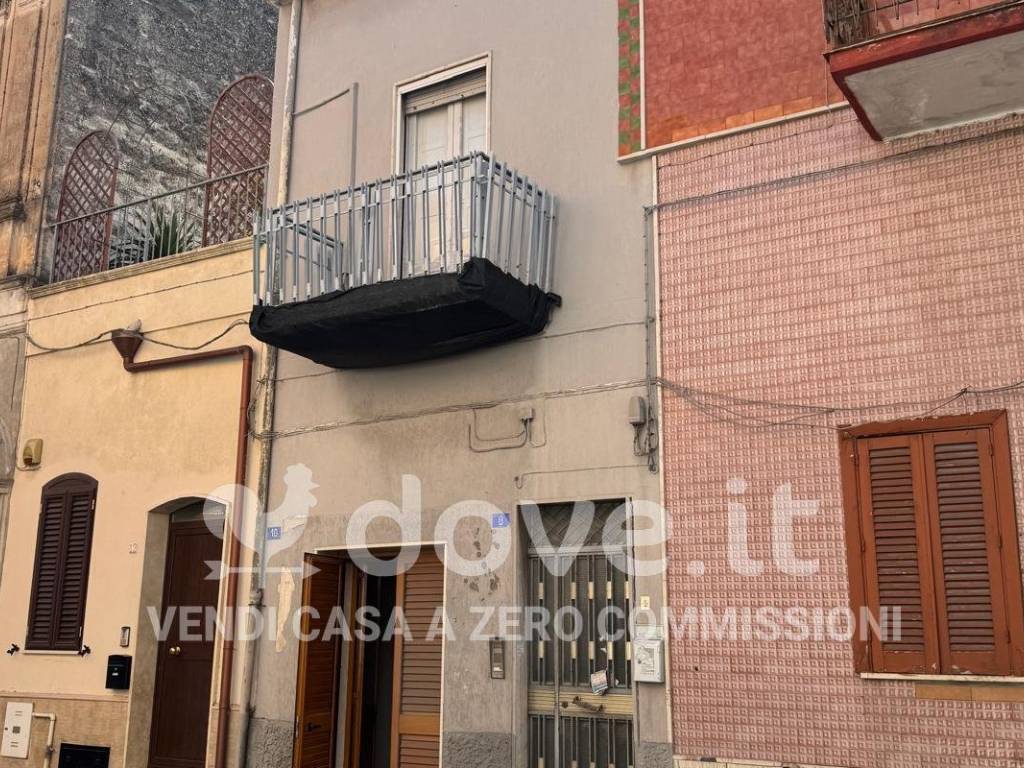 Villa a Pulsano in Via Vittorio Veneto, 8 - Foto 2