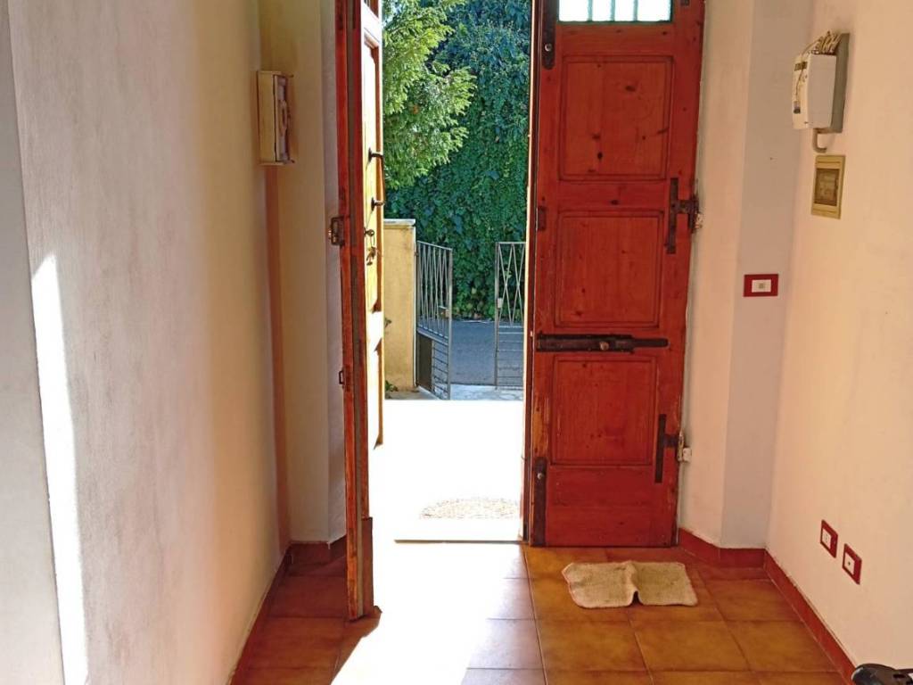 Appartamento a Pontedera in via Solferino - Foto 4