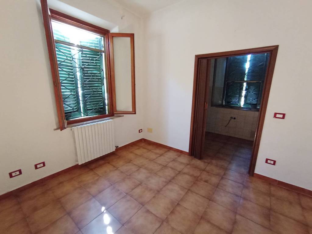 Appartamento a Pontedera in via Solferino - Foto 5
