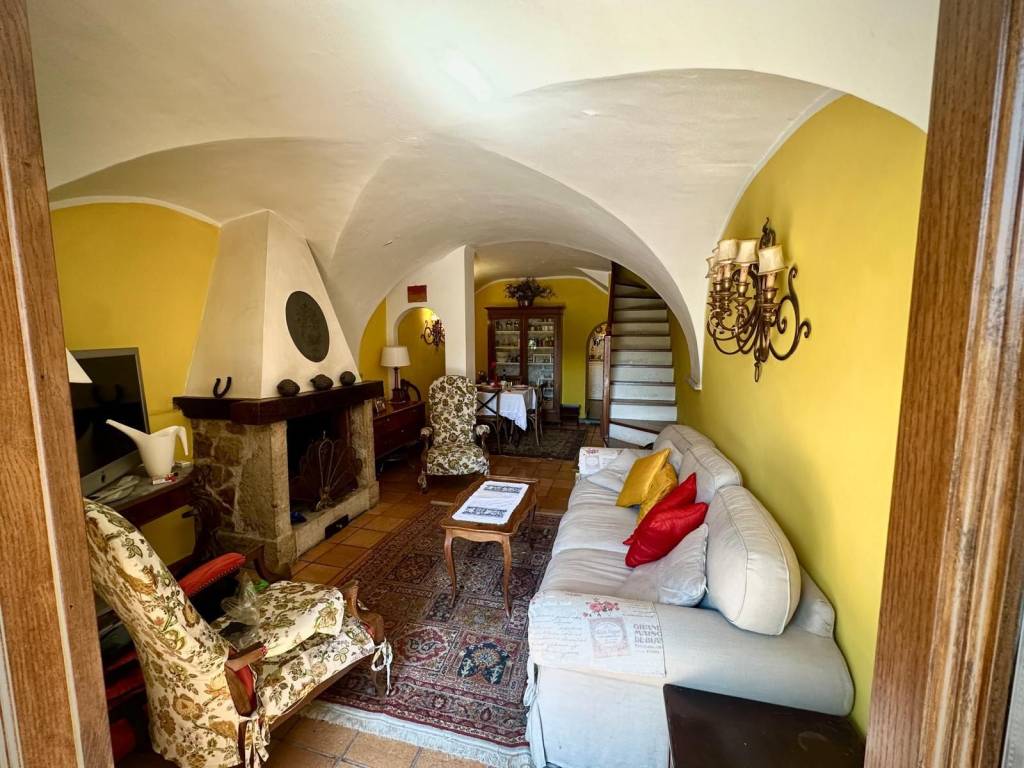 Casa indipendente a Pescasseroli in Corso Plistia - Foto 2