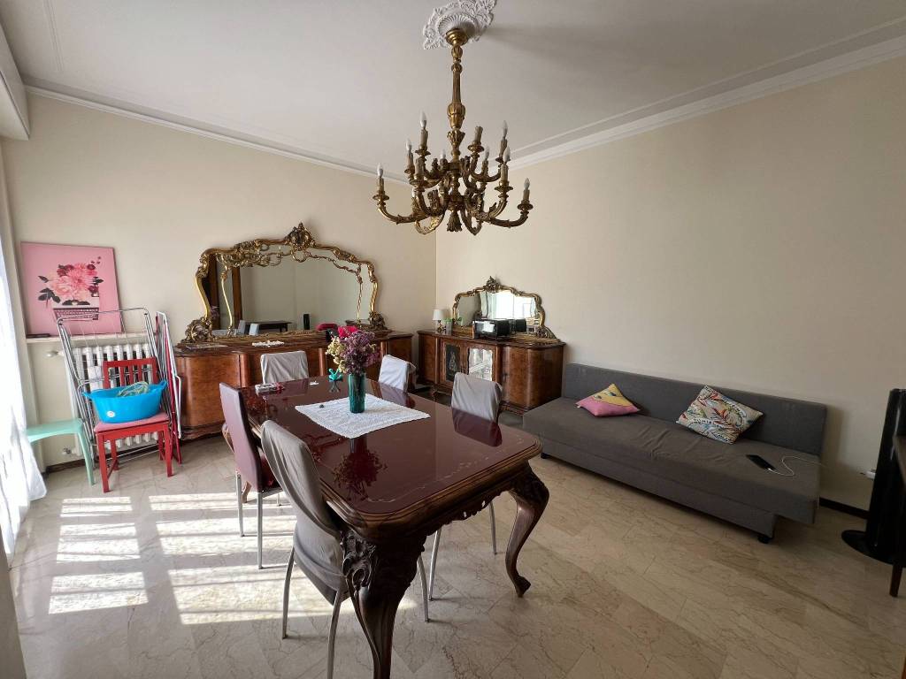 Appartamento a Parma in Via Emilia Est, 86 - Foto 2