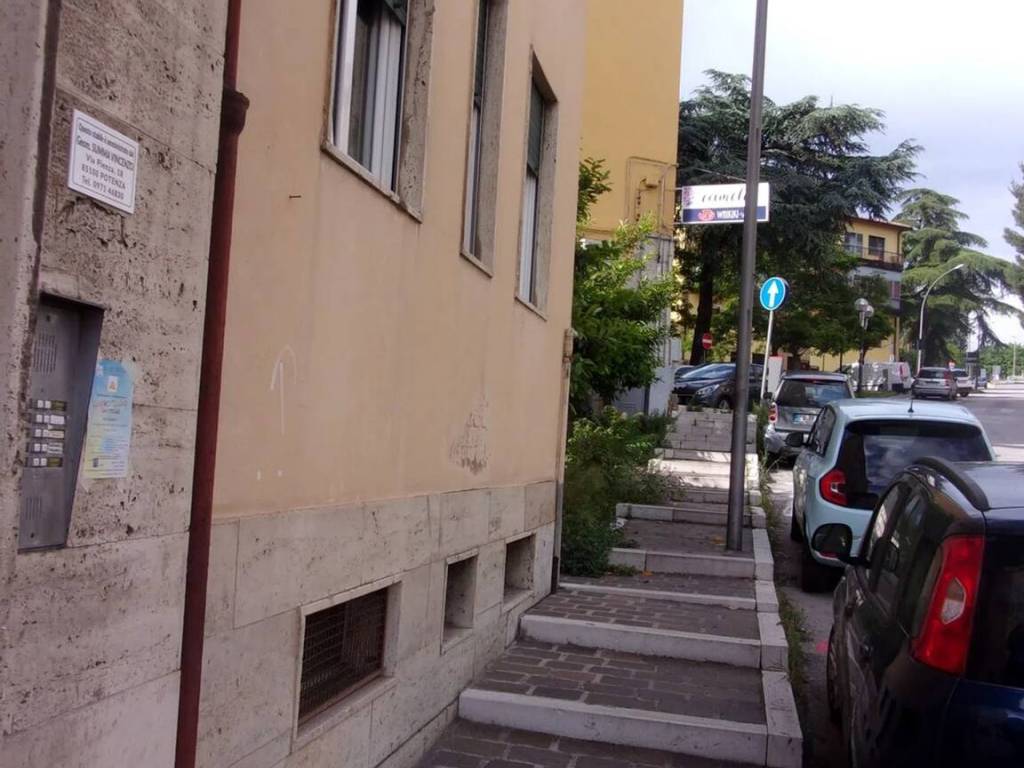 Appartamento a Potenza in Via Pasquale Grippo, 2 - Foto 2