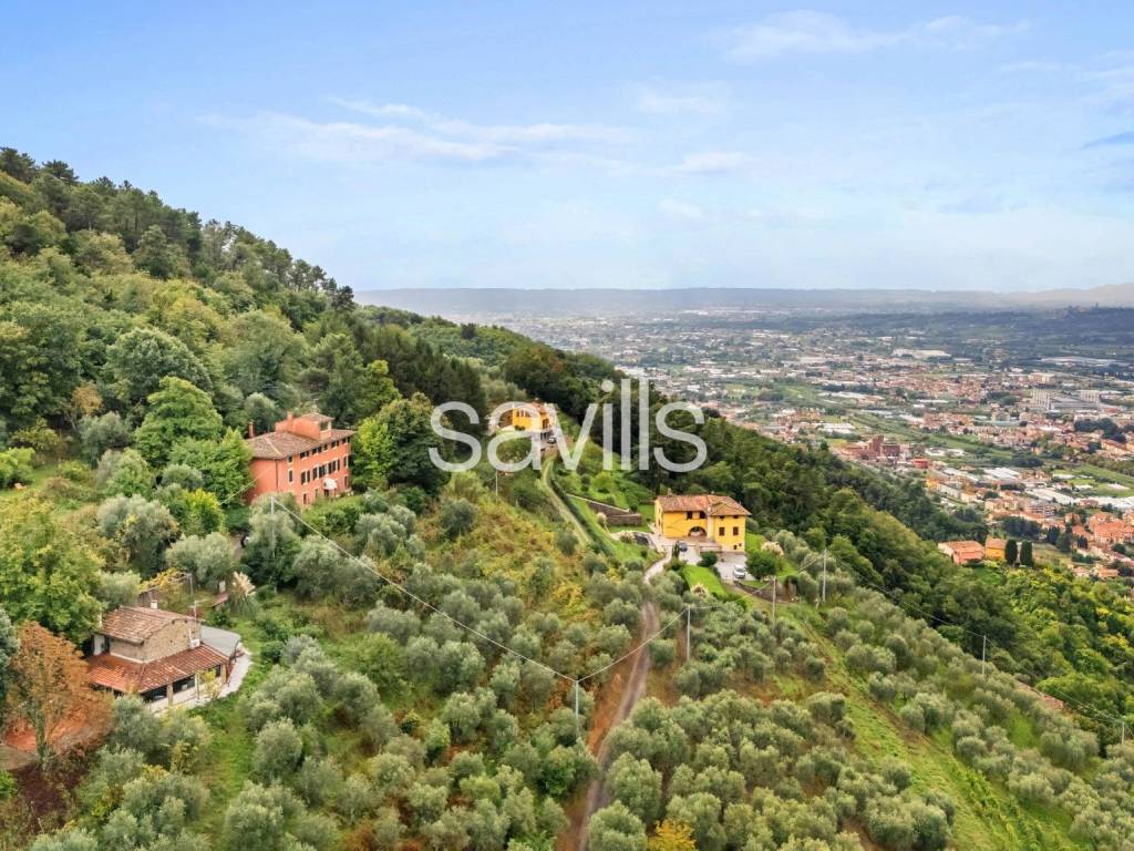 Villa a Pescia in Via Antonio Nieri - Foto 2