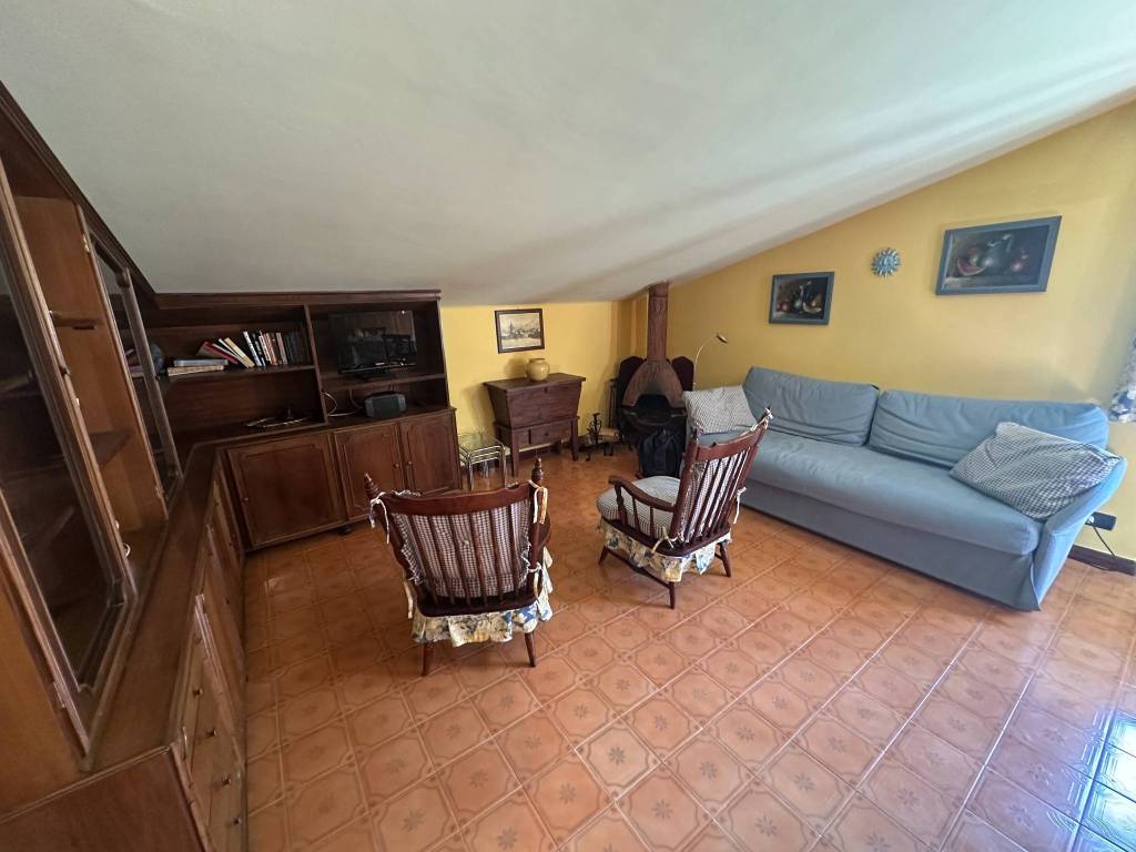 Appartamento a Limone piemonte in Via Provinciale - Foto 3