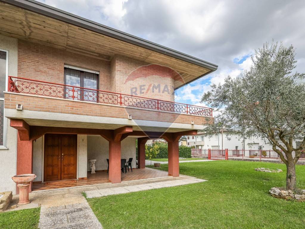 Villa a Selvazzano dentro in Via Santa Tecla, 3 - Foto 2