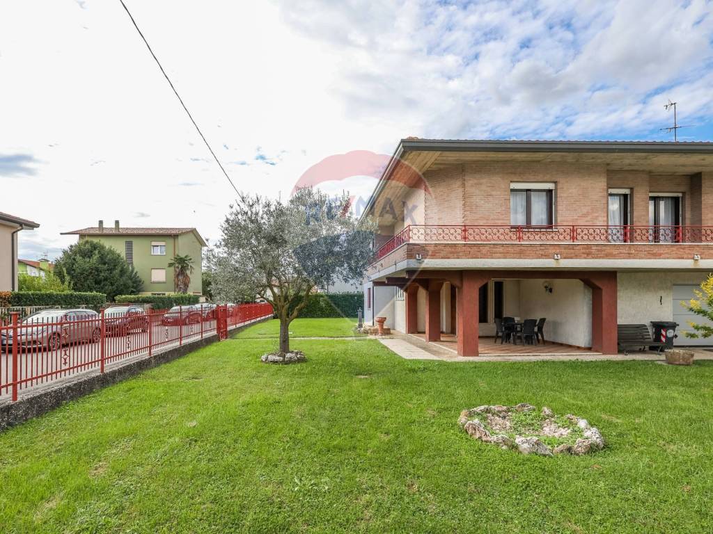 Villa a Selvazzano dentro in Via Santa Tecla, 3 - Foto 4