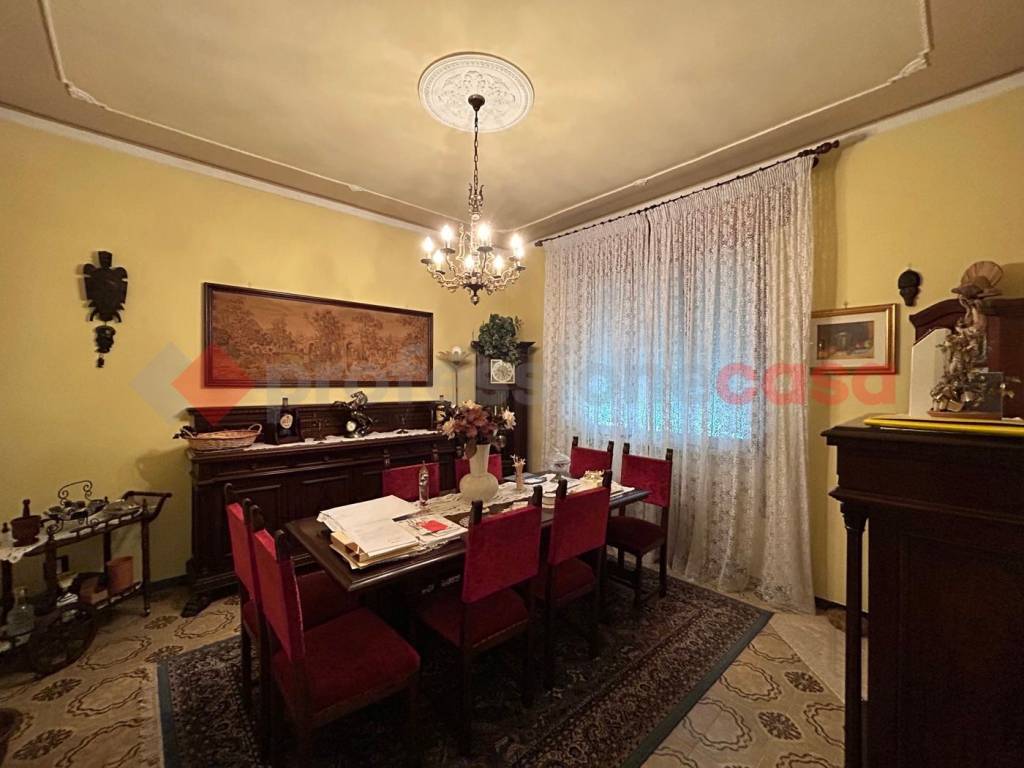 Villa a Legnago in Via Piazzetta G. Carducci, 1 - Foto 5