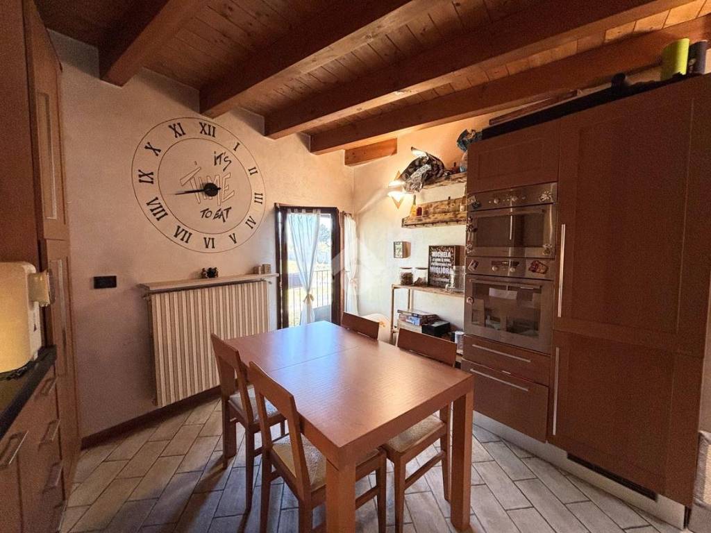 Appartamento a Travagliato in Via Roma, 23 - Foto 3
