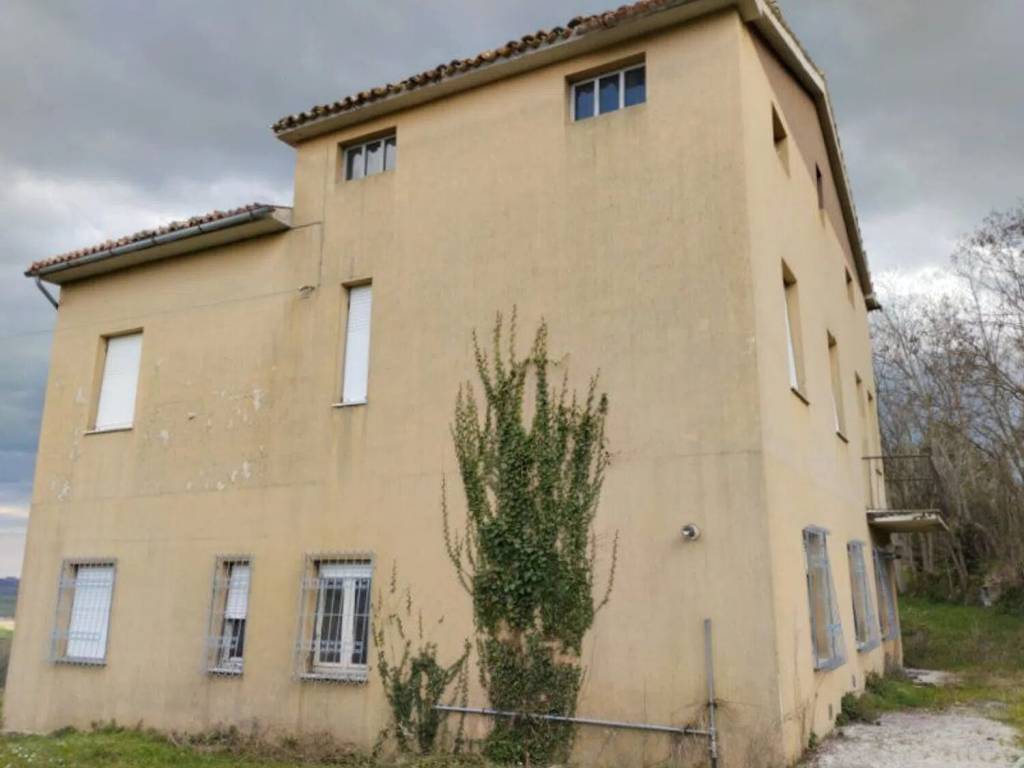 Villa a Treia in Contrada Valchiusa S.N.C. - Foto 5