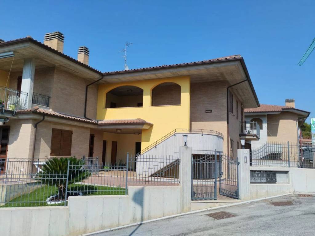 Appartamento a Monte san giusto in Via 11 Settembre S.N.C. - Foto 5