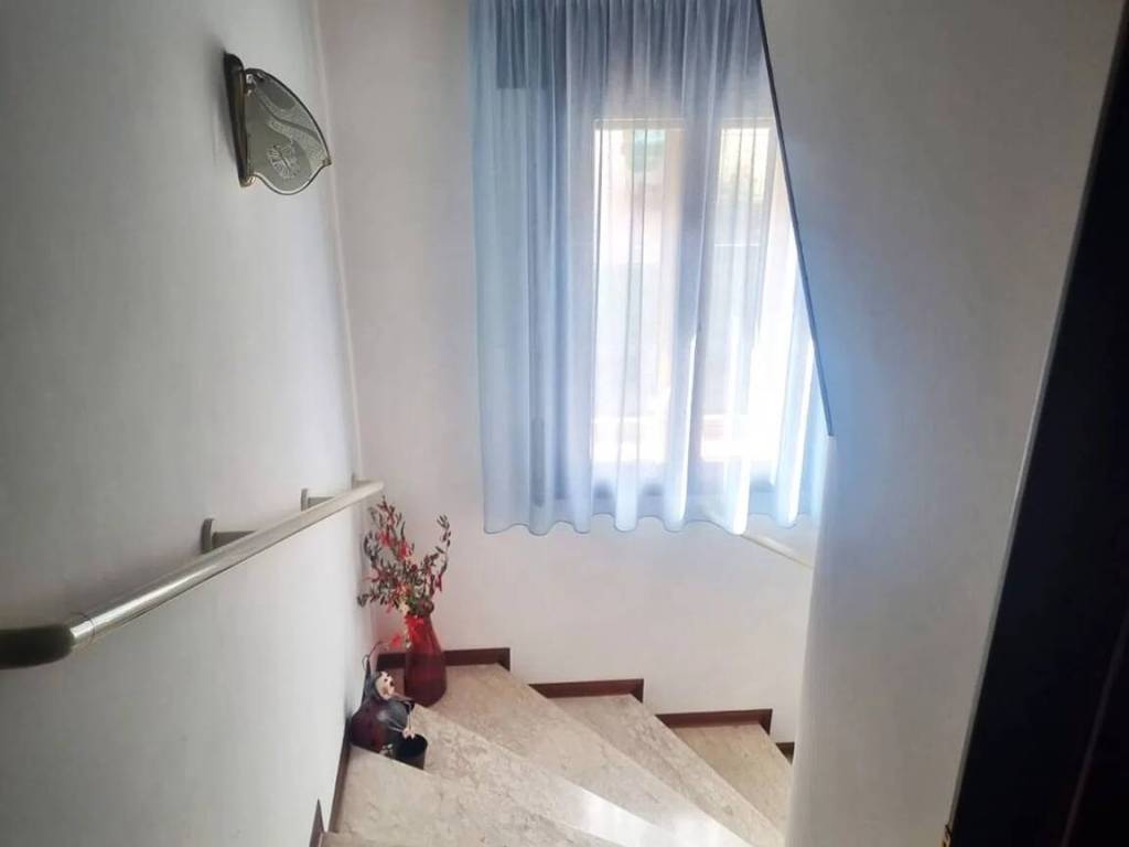 Villa a Bassano del grappa in Strada Cartigliana - Foto 5