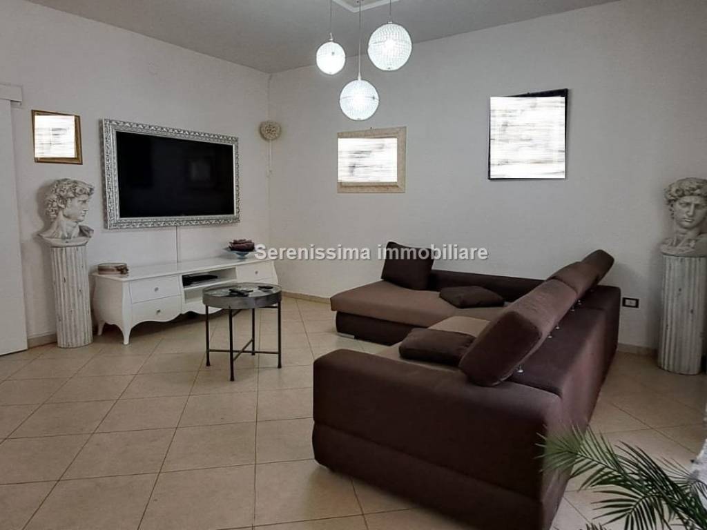 Appartamento a Vallefoglia in Via Michelangelo Buonarroti - Foto 5