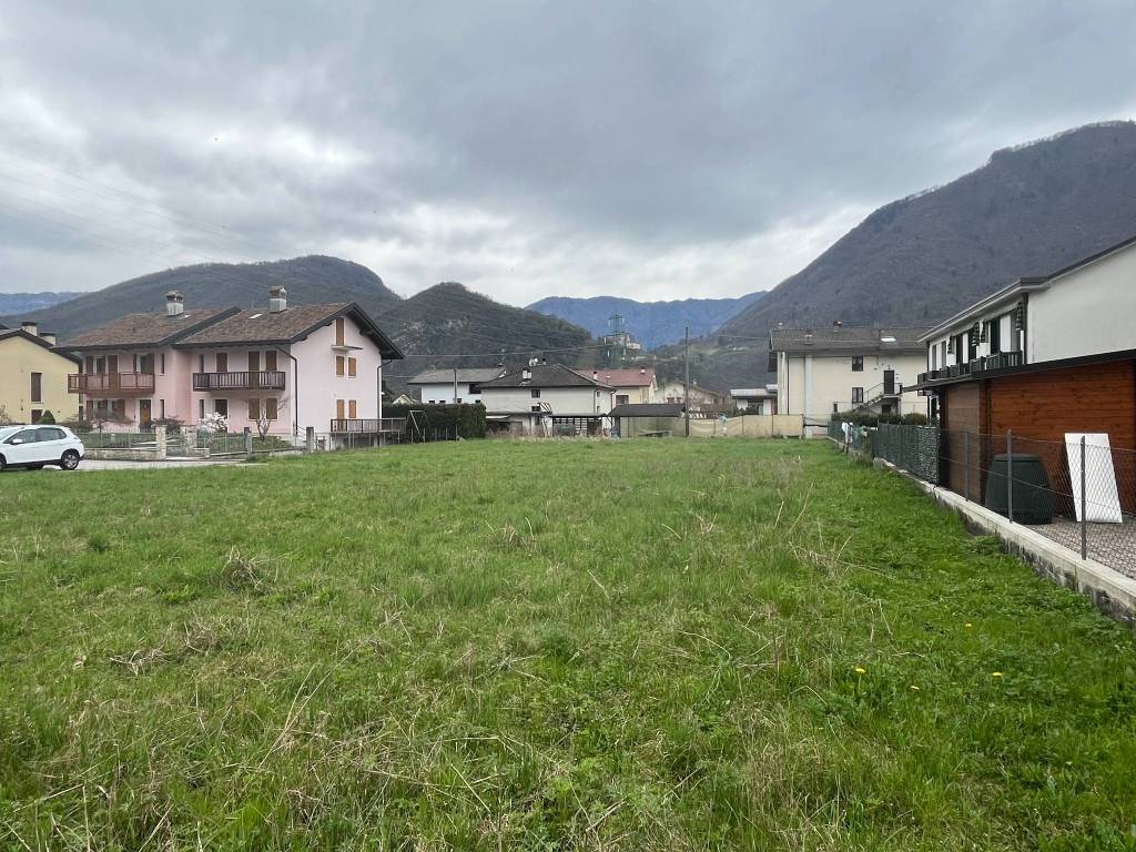 Terreno a Feltre in Via Don Giulio Gaio - Foto 2
