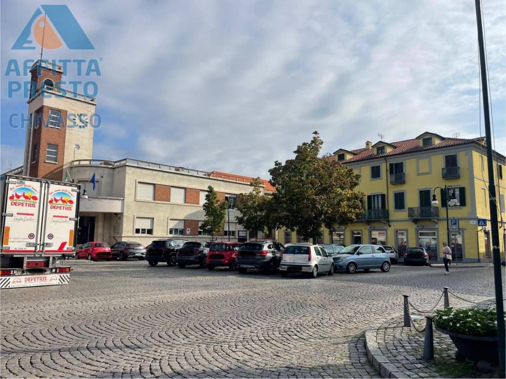 Immobile a Chivasso in piazza del popolo - Foto 2