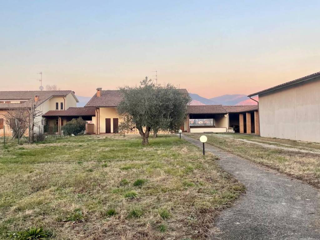 Casa indipendente a Rezzato in Via Industriale - Foto 2