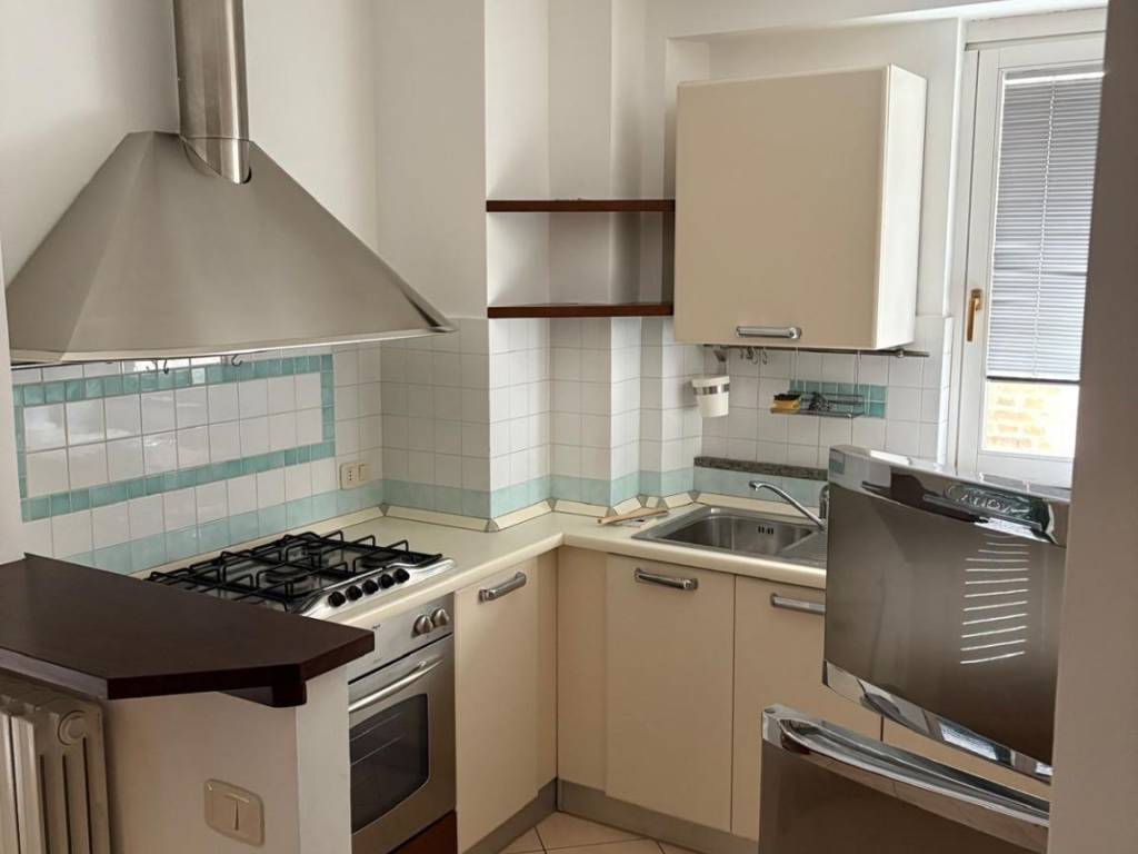 Appartamento a Civitanova marche in Via Trieste - Foto 2
