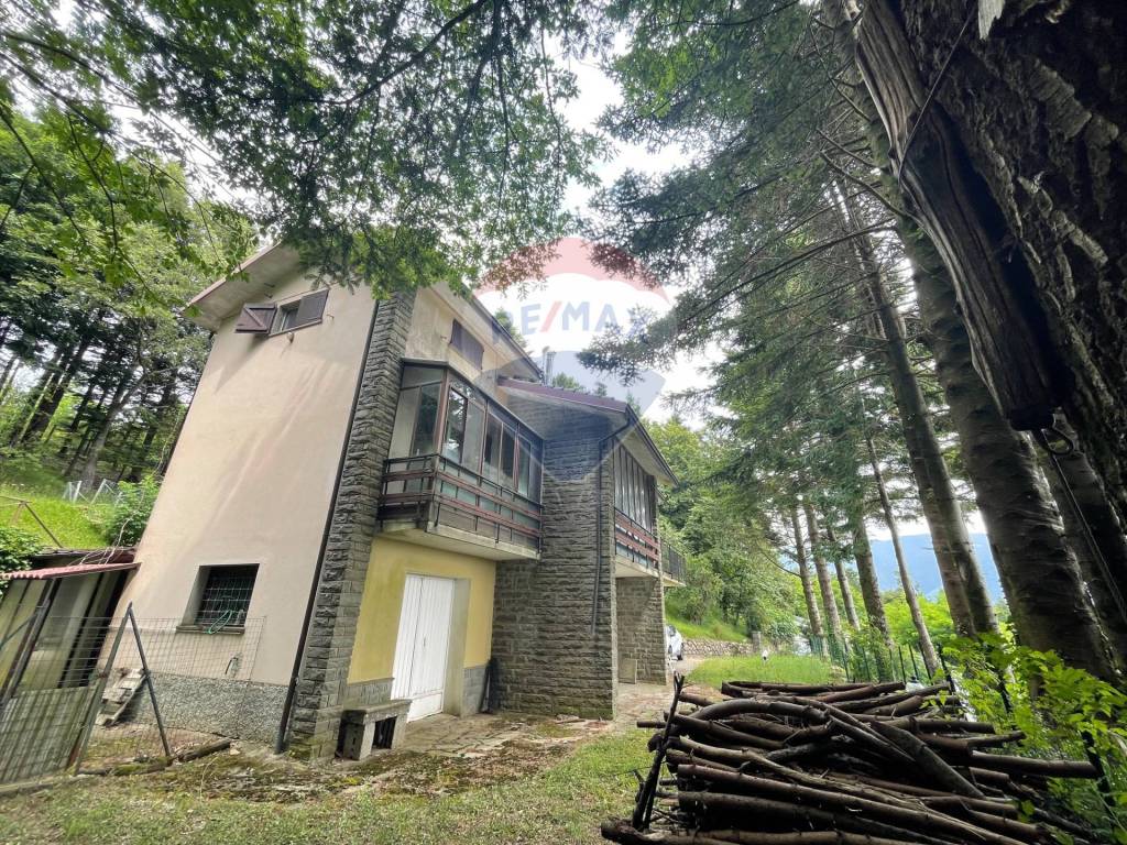 Villa a Varese ligure in ss523 del colle di cento croci - Foto 4