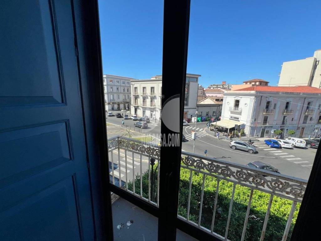 Appartamento a Crotone in viale regina margherita - Foto 2