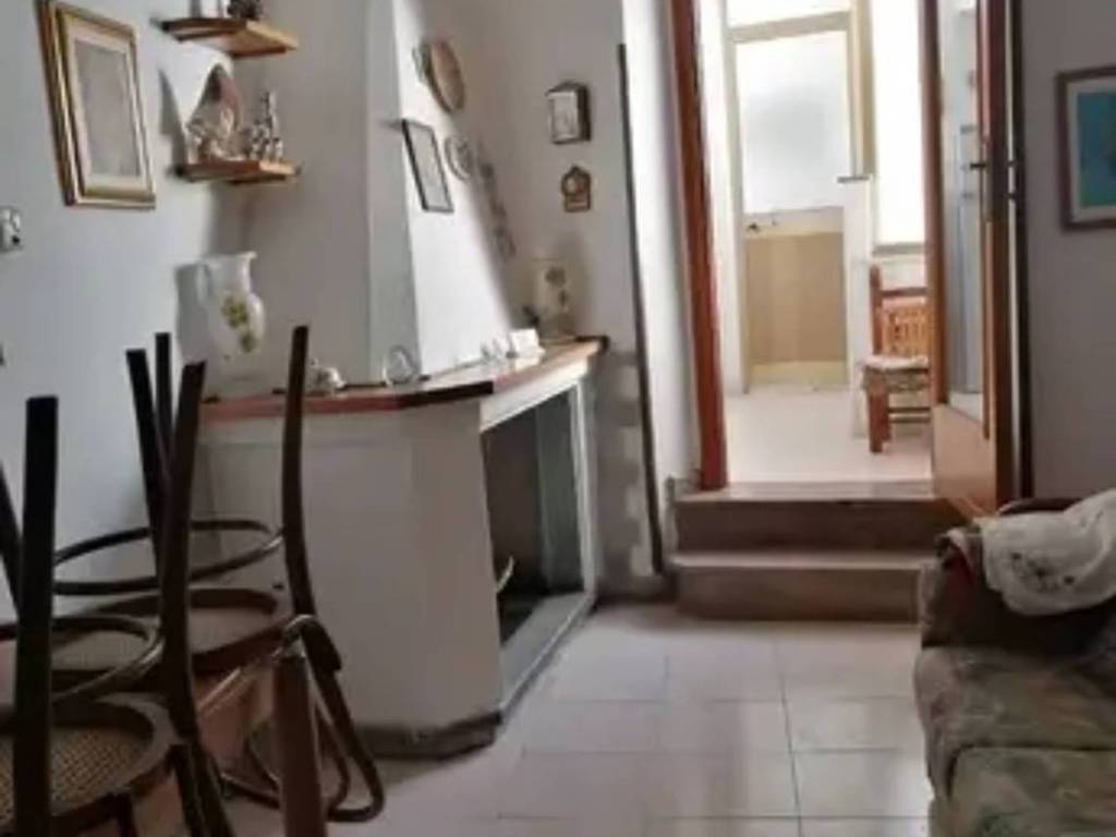 Casa indipendente a Fonni in Via Secchi - Foto 4