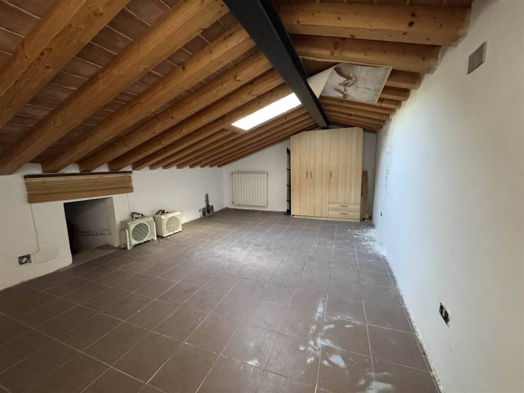 Appartamento a Cascina - Foto 4