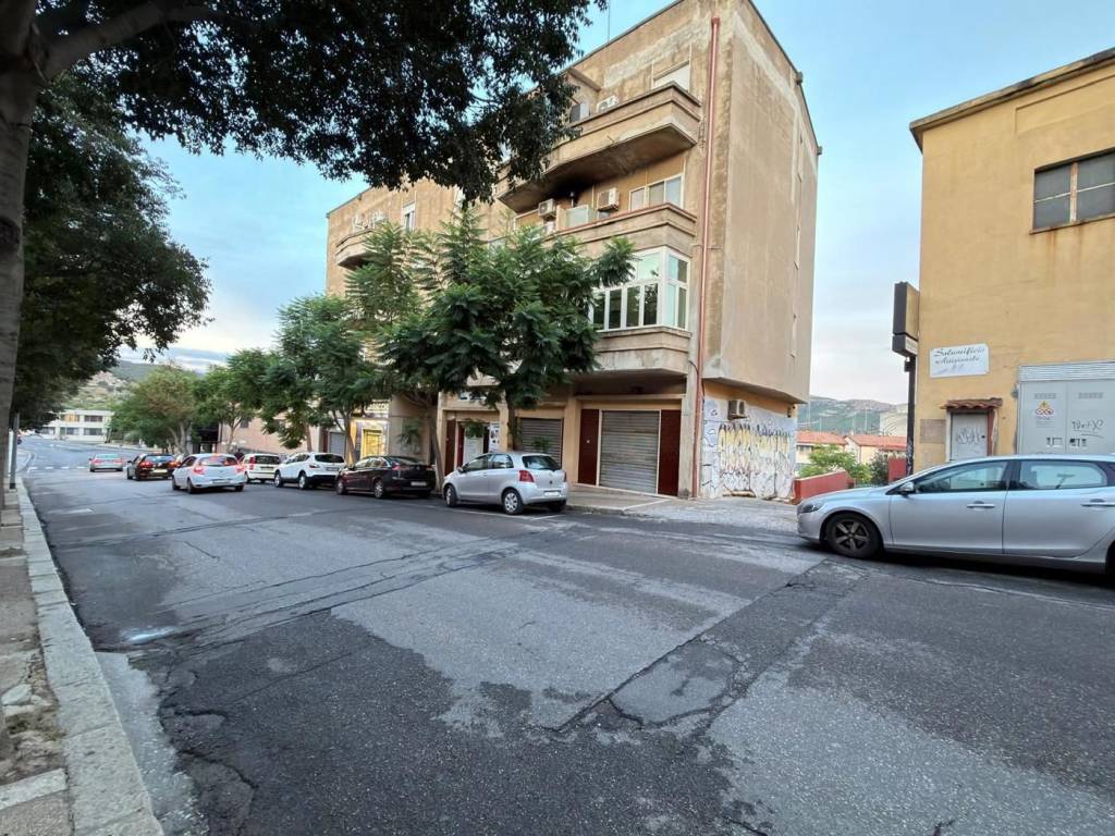 Appartamento a Carbonia in Via Lucania, 29 - Foto 2