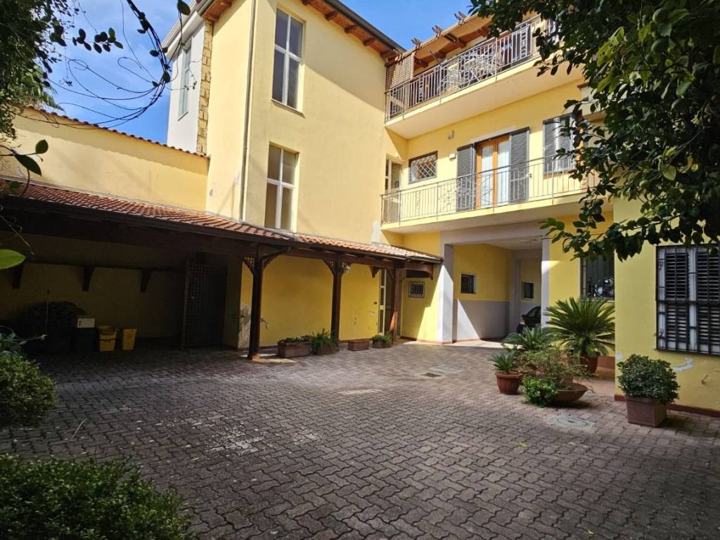 Palazzo / stabile a Frattamaggiore in Via 31 Maggio - Foto 2