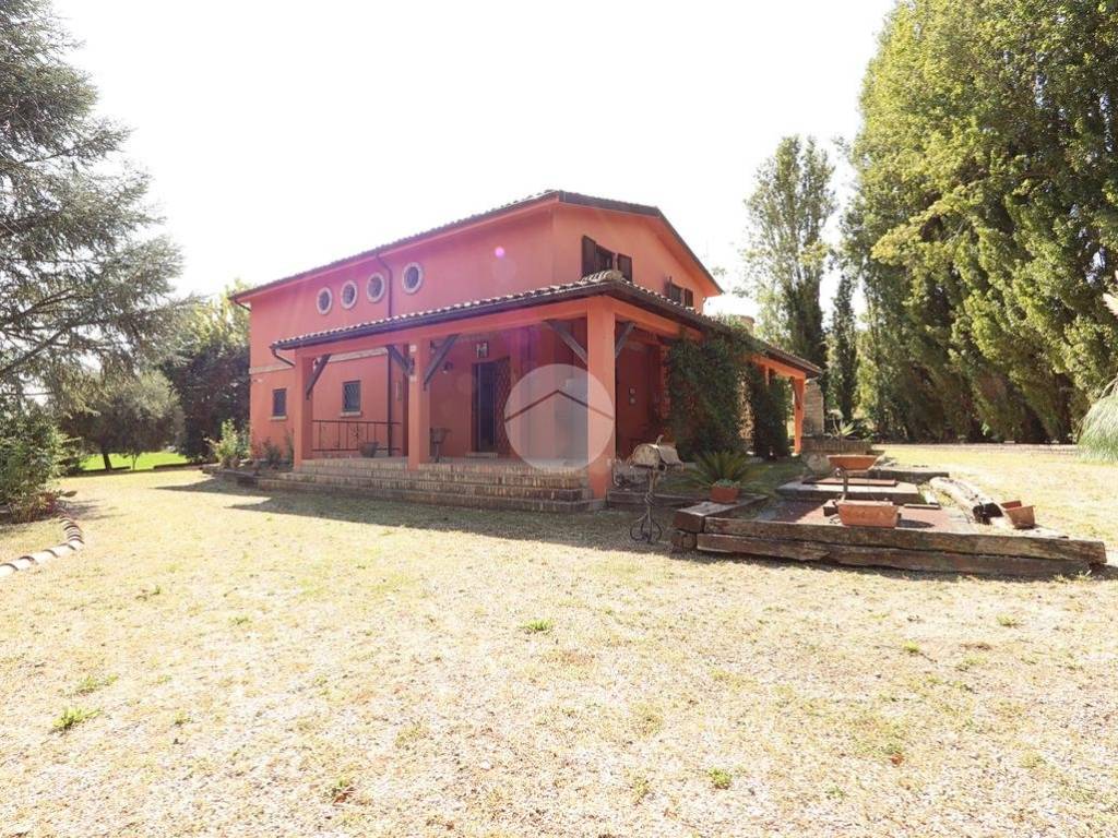 Villa a Alanno in Via Torrente Cigno, 10 - Foto 2
