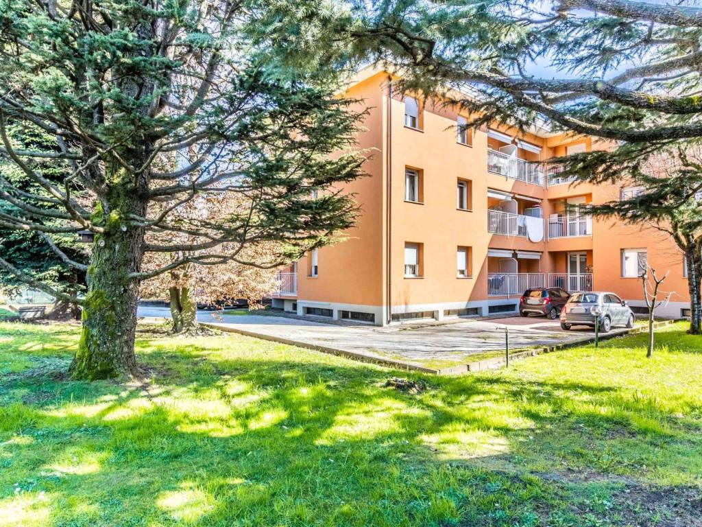 Appartamento a Carugo in Via Piave, 17 - Foto 3