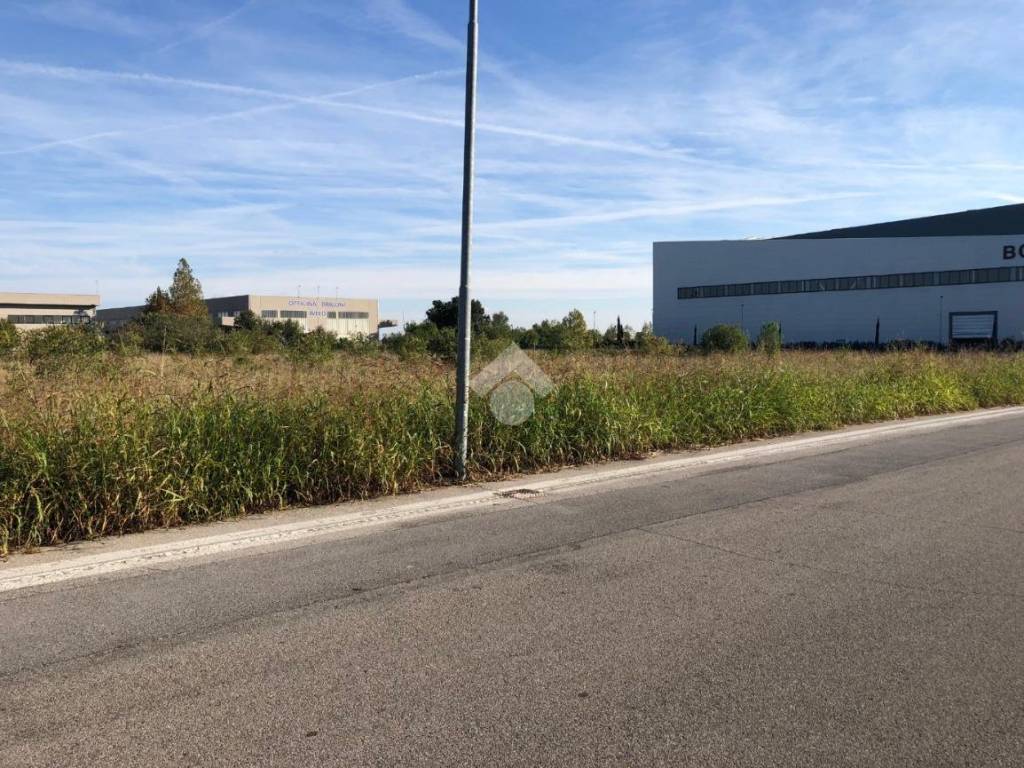 Terreno a Castiglione delle stiviere in Via della Battaglia - Foto 4