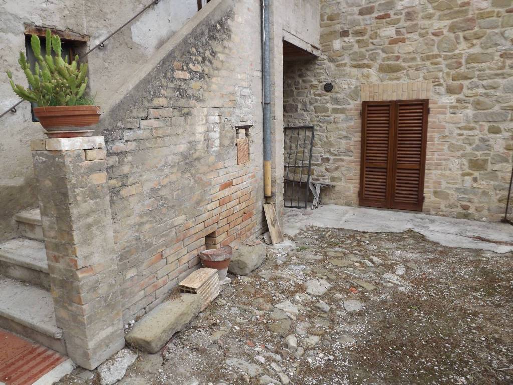 Casa indipendente a Bevagna in Via Santa Maria - Foto 2