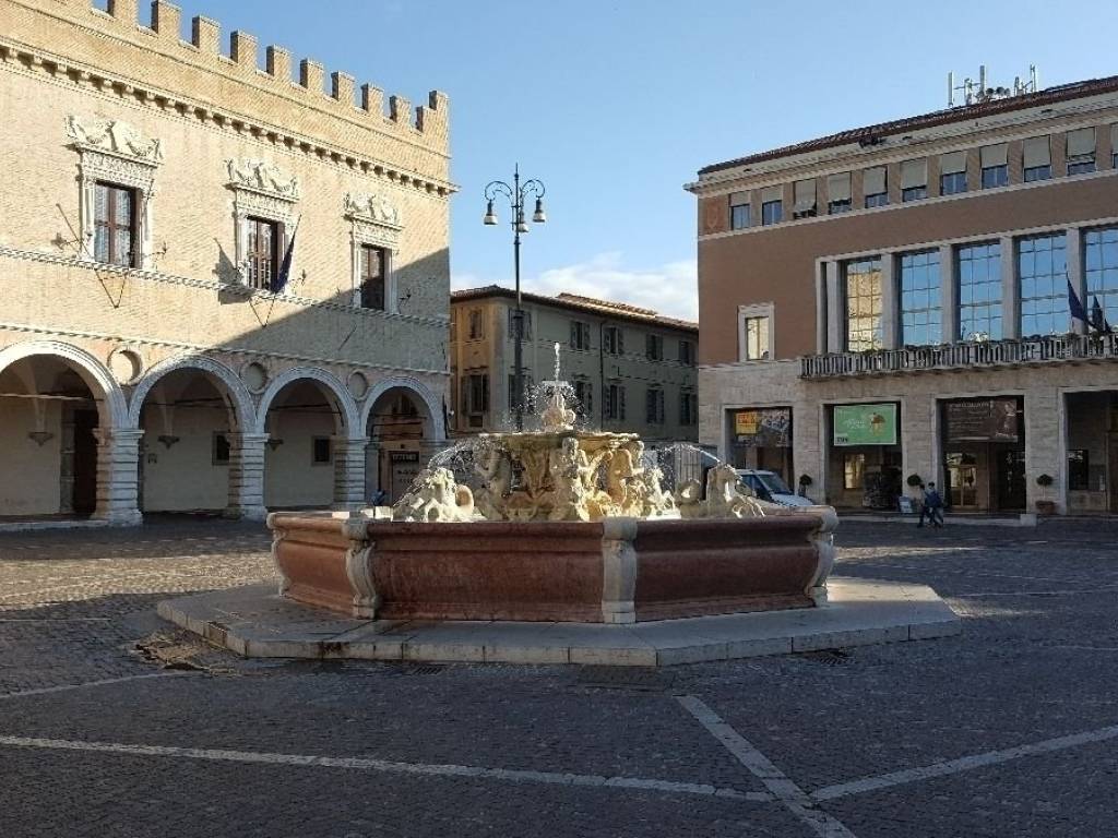 Attico / mansarda a Pesaro in Corso 11 Settembre - Foto 3