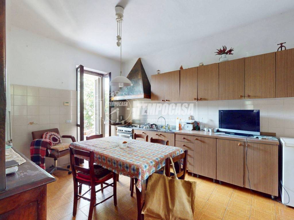 Appartamento a Orbassano in Strada Ravetto 52 - Foto 2